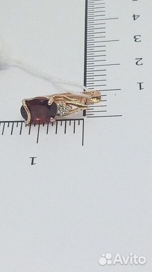 Золотые серьги с фианитом