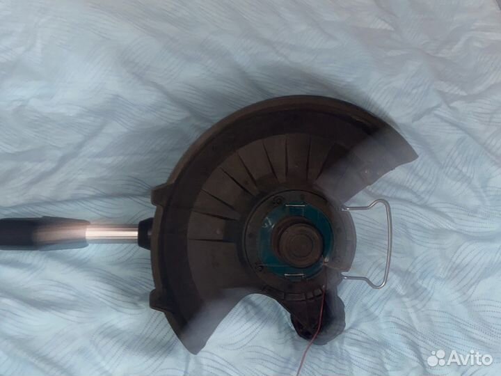 Триммер аккумуляторный для травы