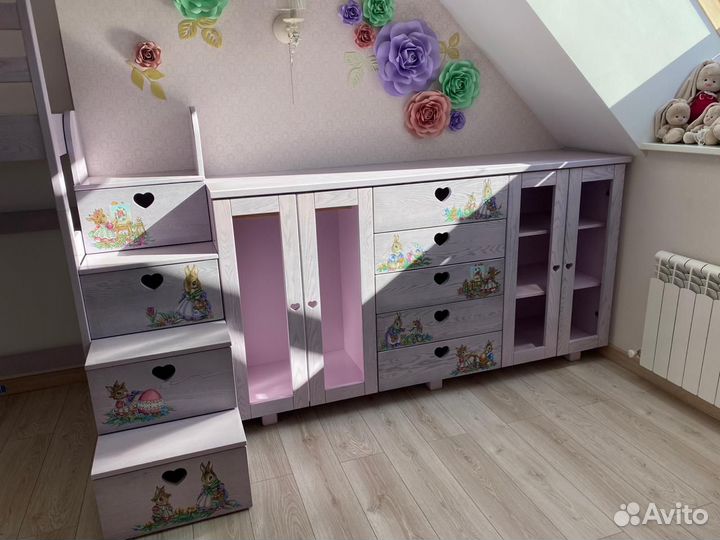 Изготовление деревянных лестниц и Мебели