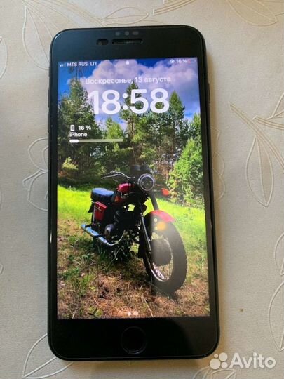 Телефон iPhone 8 plus 64 gb