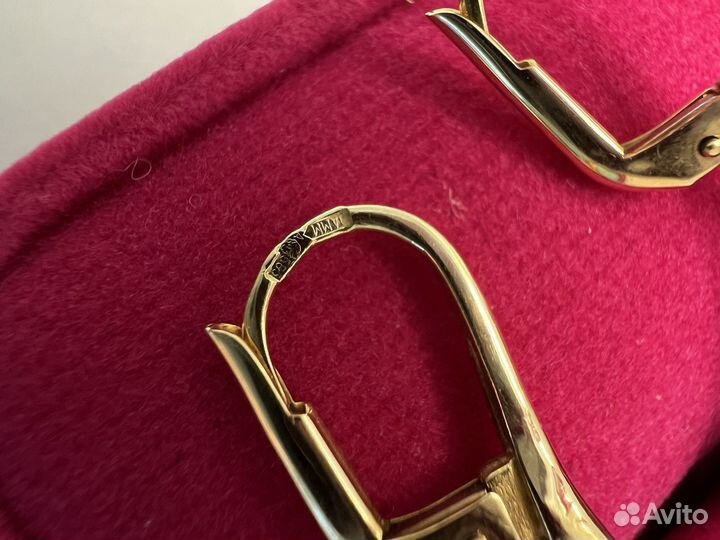 Золотые серьги