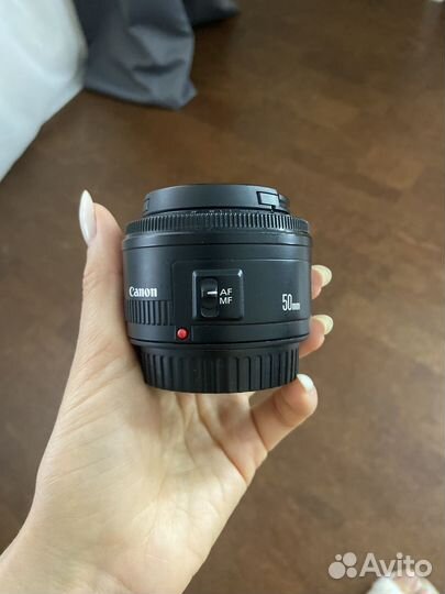 Объектив Canon EF 50mm f/1.8 II