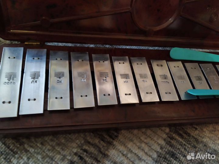 Детская игрушка металлофон СССР 60-х годов