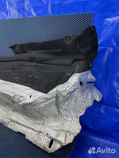 Экран тепловой тоннеля АКПП VW Touareg NF2/FL