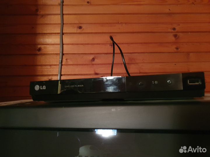 Dvd/cd плеер lg dp122