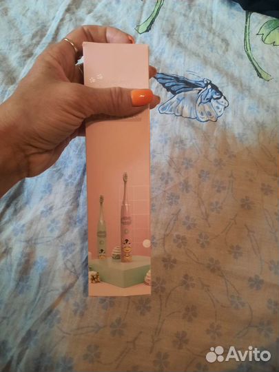 Электрическая зубная щетка детская