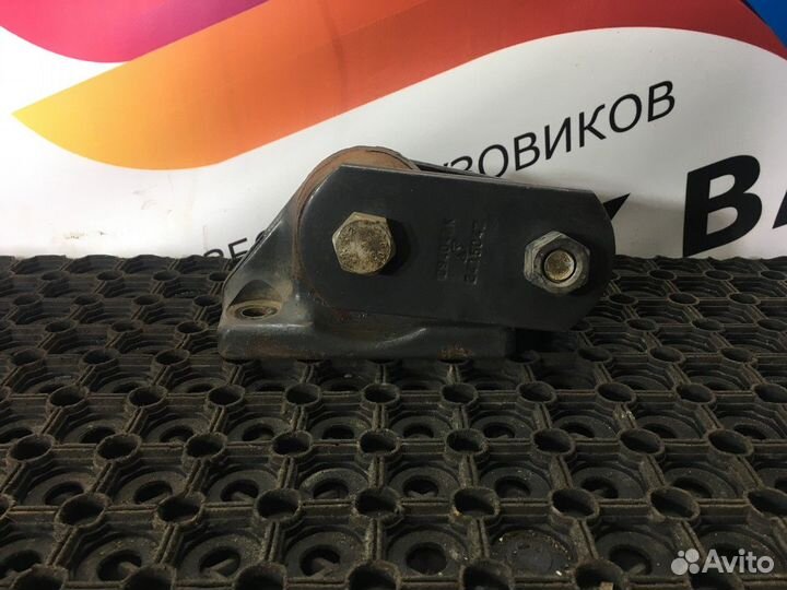 Кронштейн крепления заднего стабилизатора