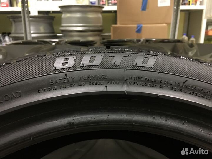 Boto BS68 255/40 R18 99S