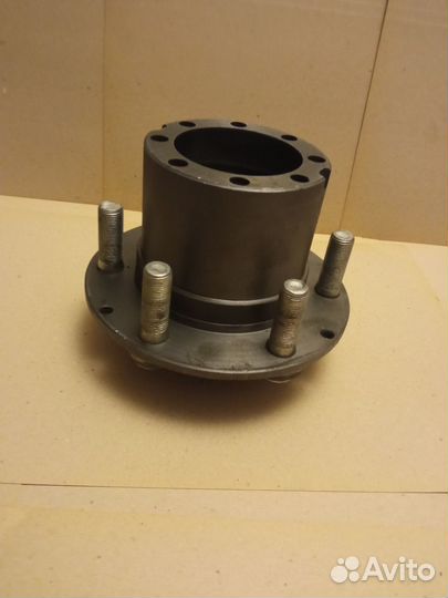 Ступица задняя на Газель старого образца в сборе