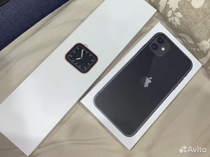 Коробки Apple