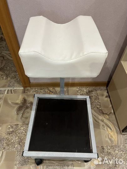 Педикюрная подставка для ног бу