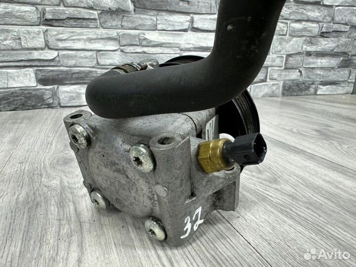Насос гидроусилителя руля Ford Focus 3 pnda 2012