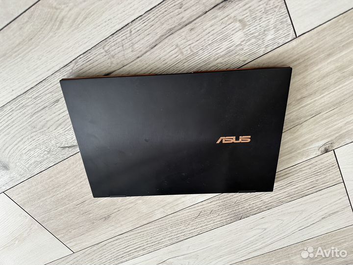 Продам ультрабук Asus Zenbook Flip S13 oled