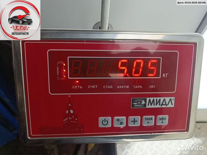 Полуось передняя левая б/у Mitsubishi Carisma