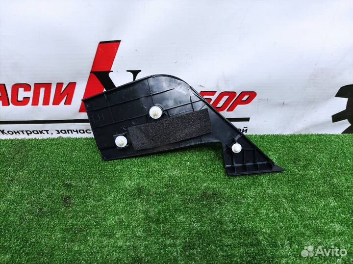 Уголок двери левый Toyota Camry 2012 AVV50 2arfxe