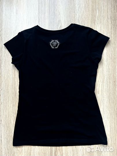 Футболка женская