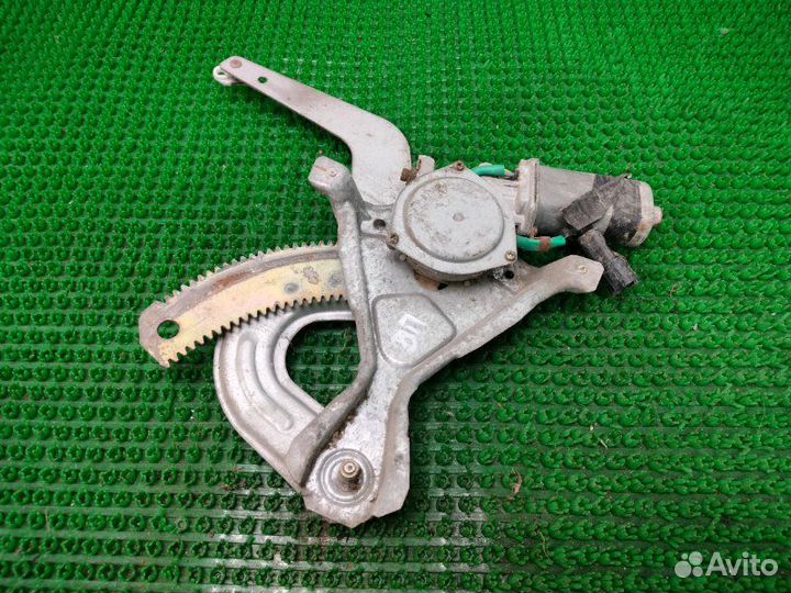 Стеклоподъемник задний правый Daewoo Nexia N100