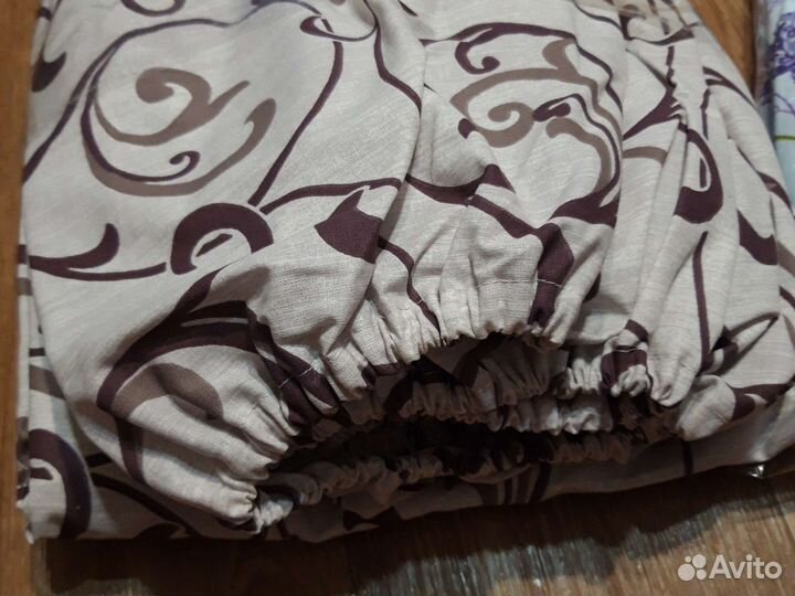 Простынь на резинке 160 200