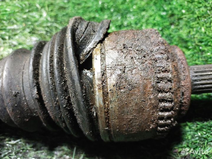 Привод передний правый Renault Scenic