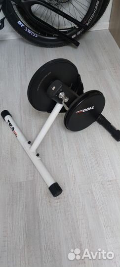 Вело станок Magene T100