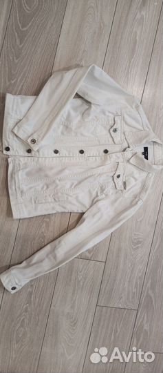 Джинсовка белая