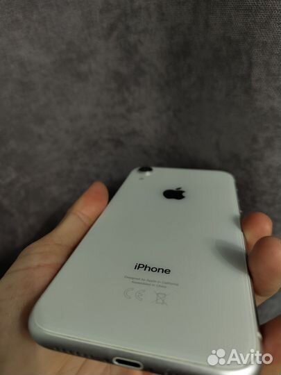 iPhone Xr, 64 ГБ