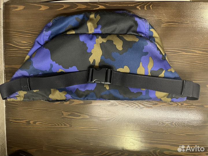 Сумка Nike кросс-боди