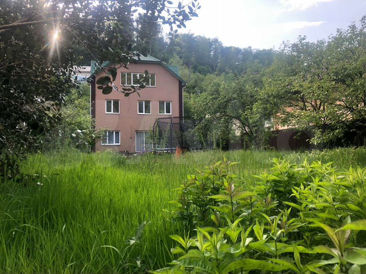 Дом 207,1 м² на участке 8 сот.