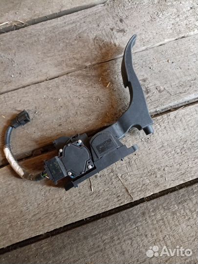 Педаль газа Pointer