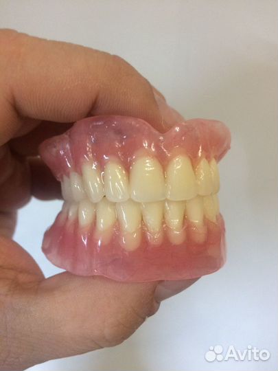 Ремонт акриловых съёмных зубных протезов