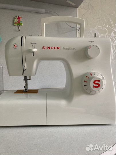 Швейная машина Singer
