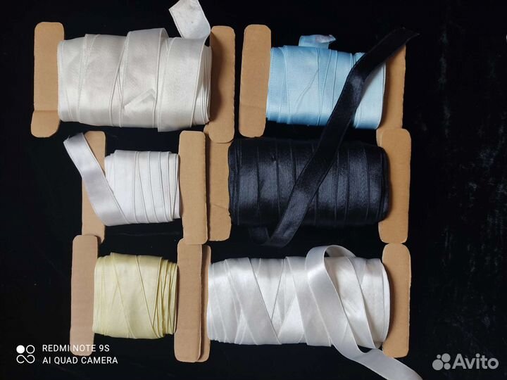 Тесьма, кружева, бахрома