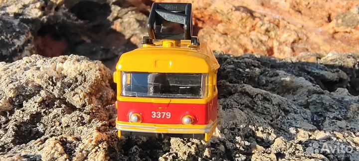 Модель ретро трамвая Татра металл