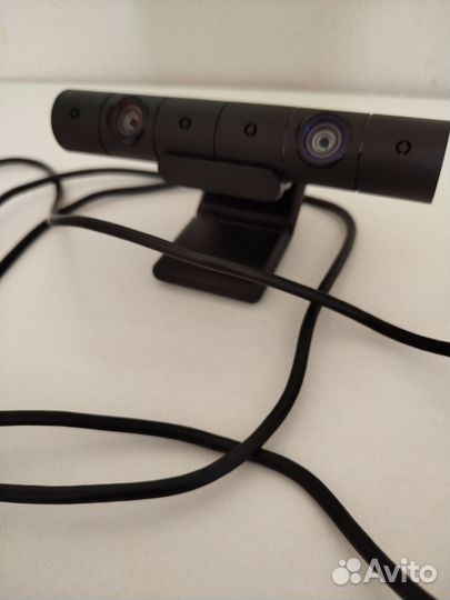 Две камеры PS4 и PS5