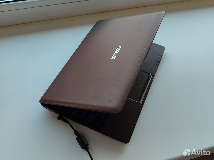 Нетбук Asus Eee PC