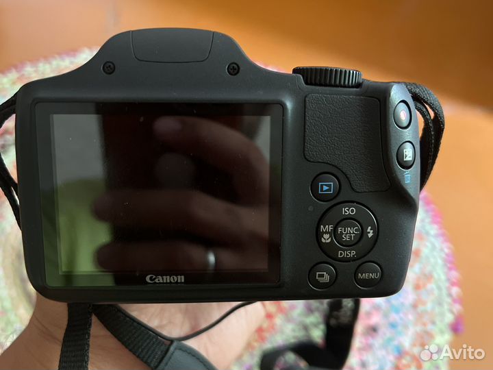 Компактный фотоаппарат canon