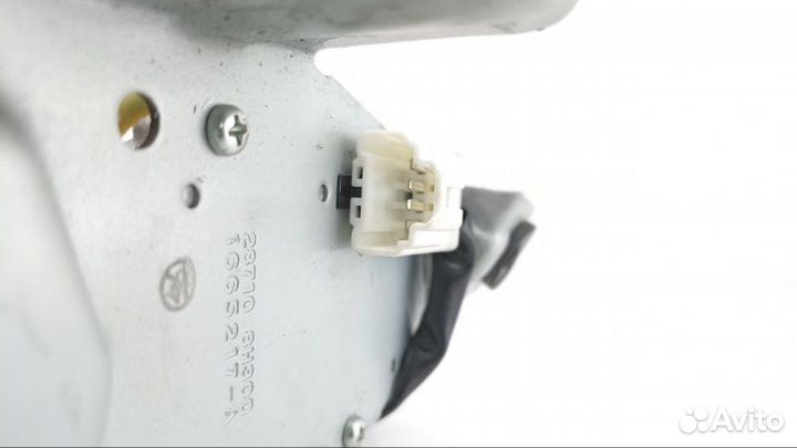 Моторчик заднего дворника Nissan X-Trail T30 2003