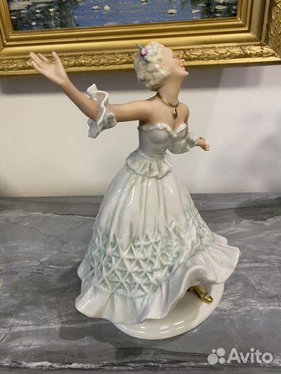 Статуэтка балерина фарфор
