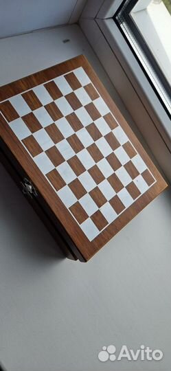 Шахматы с фляжкой