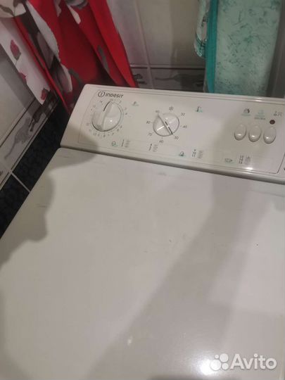 Стиральная машина с вертикальной загрузкой