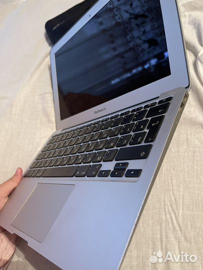 Apple macbook air 2011