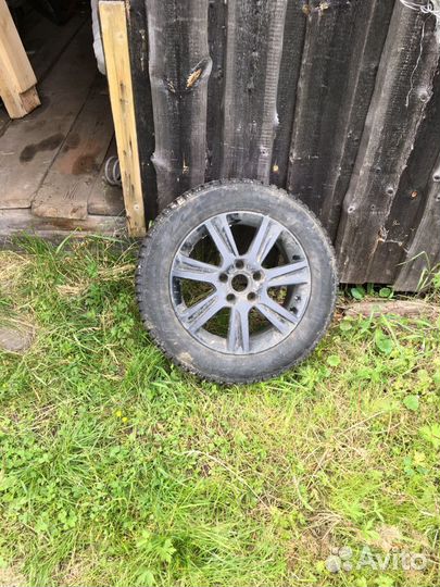 Зимние колеса Резина Pirelli 215/55 R16