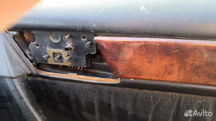 Кожаный салон w124