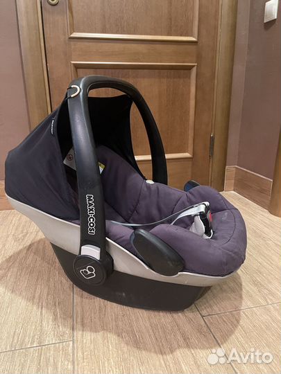 Автокресла (2 шт) и коляска Maxi Cosi