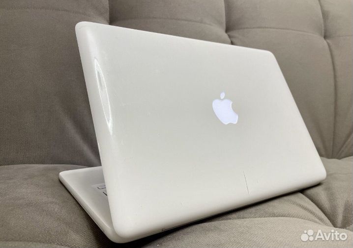 Apple MacBook