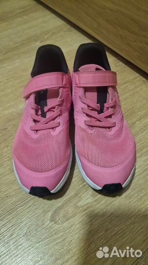 Кроссовки для девочки Nike 35