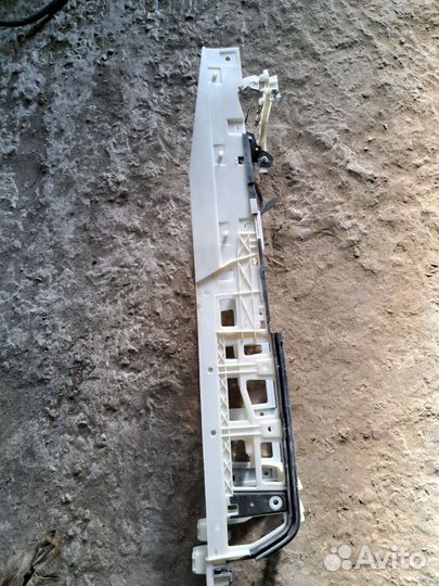 Крепление Центральной консоли Audi A6 C6