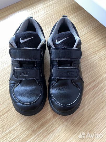 Кроссовки nike р35