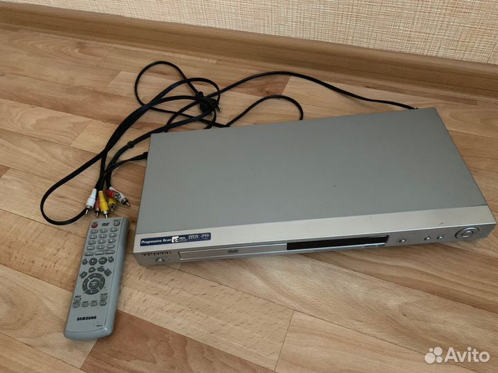 DVD плеер samsung