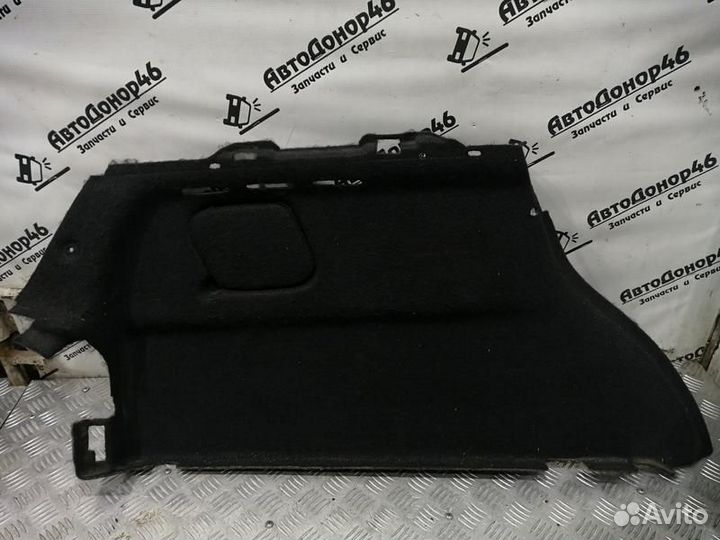 Обшивка багажника левая Renault Megane 3 хэтчбек
